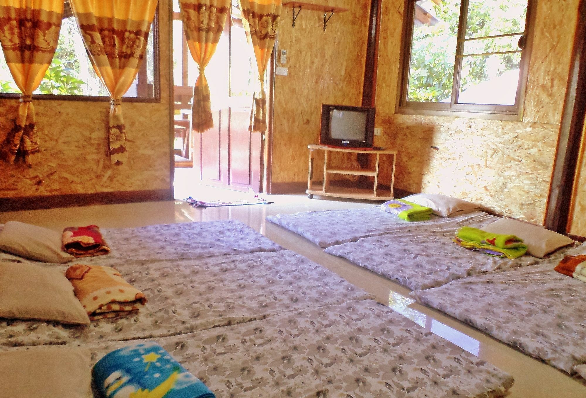 Nr Homestay Ампхава Экстерьер фото